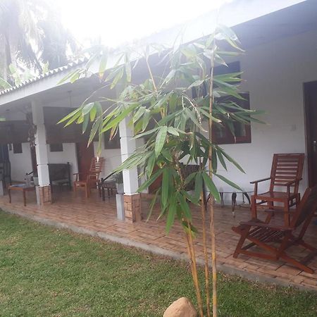 Villa 67 Negombo Exterior foto